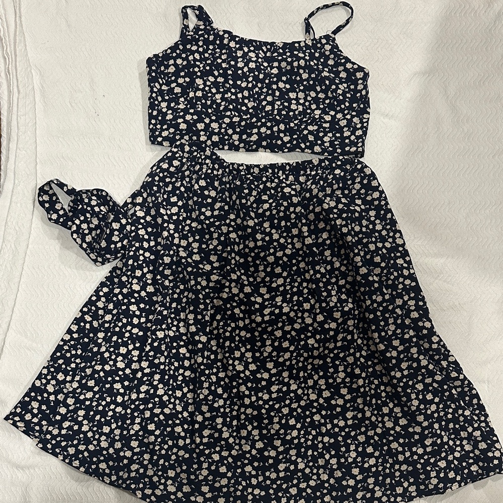 Floral Two-Piece Crop Top and Skirt Set - Navy/White Maternity